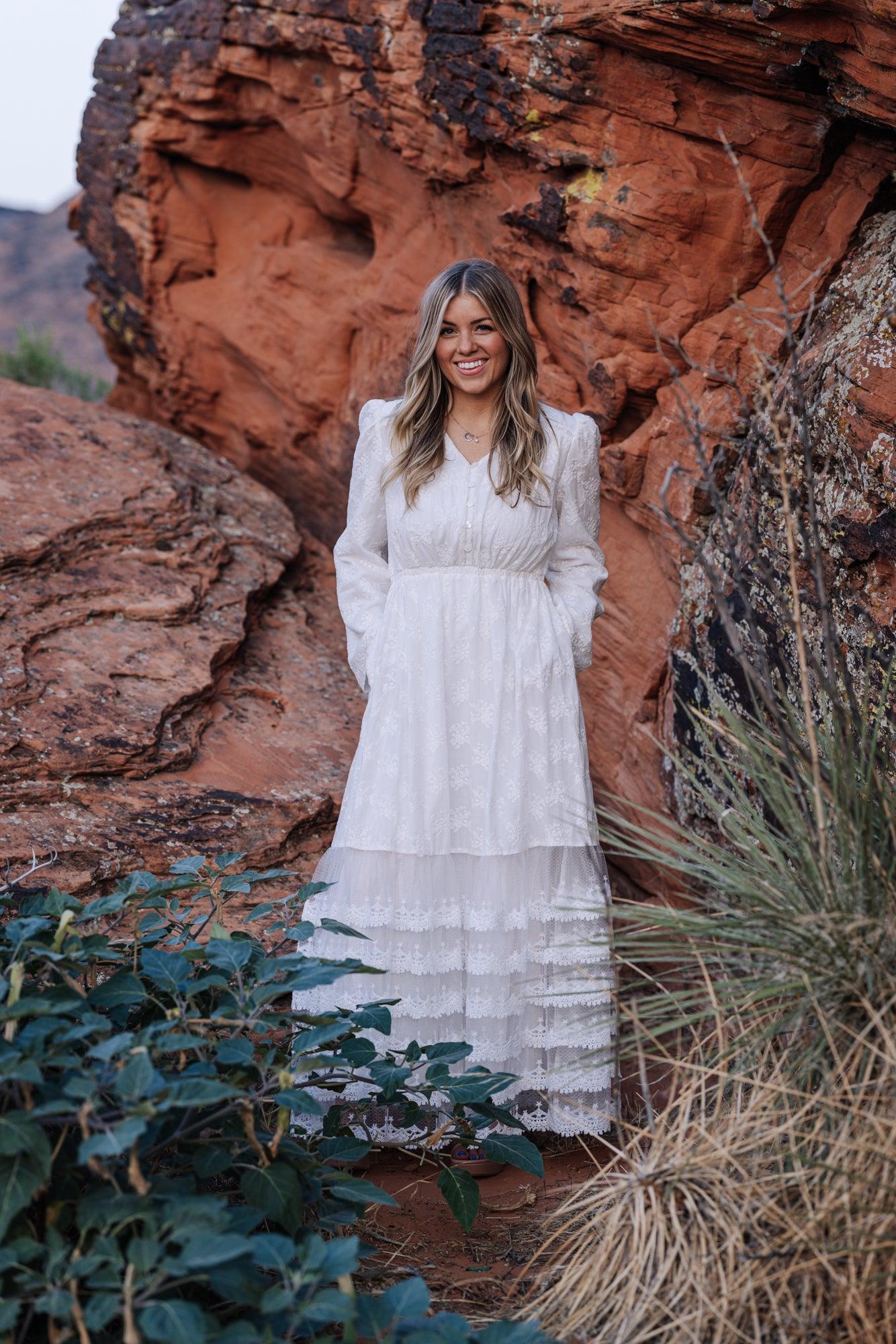 white elegance lds temple dresses Madrid (Dress Sizes: L 16/18, Length: Petite)