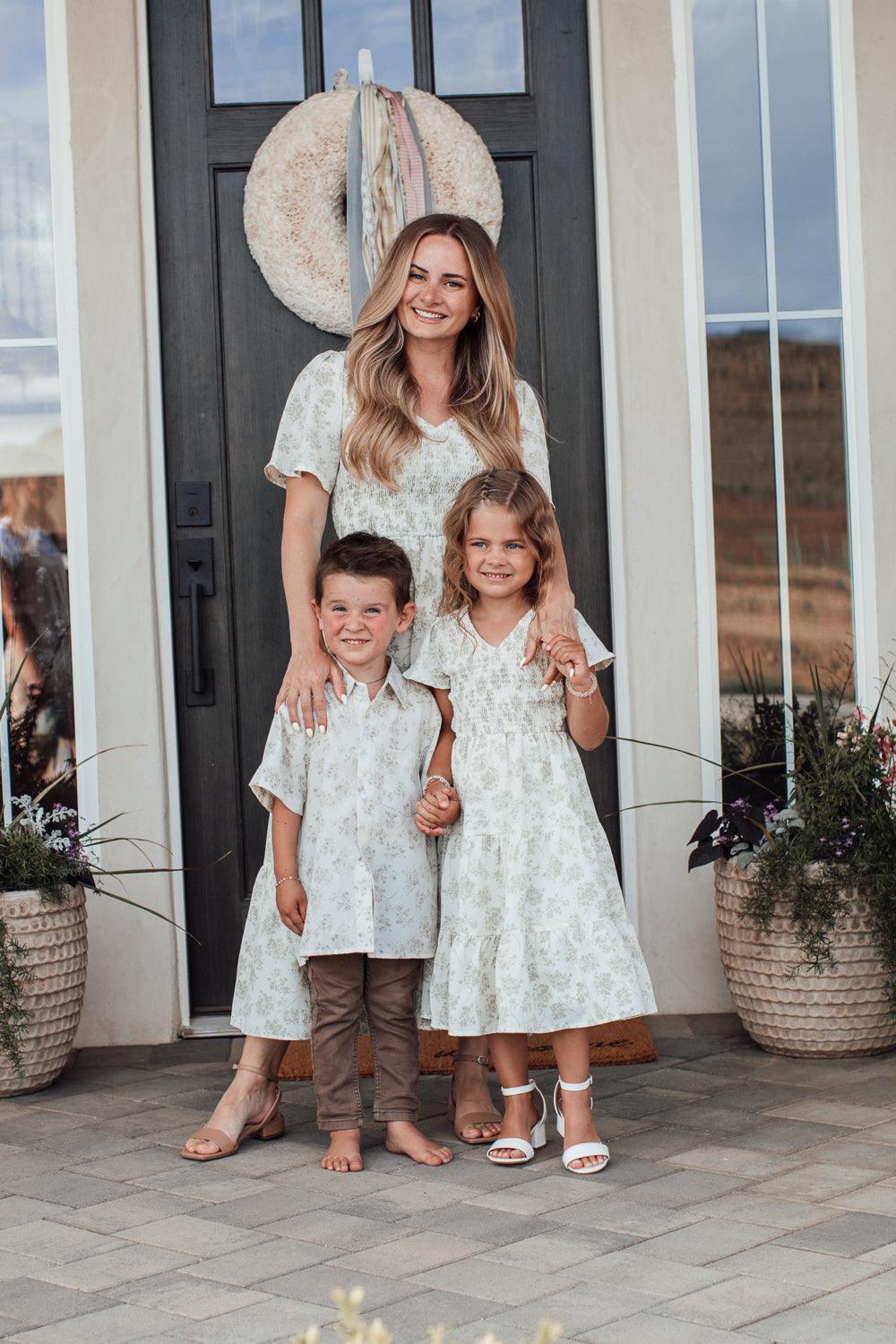 where to shop for family photo outfits