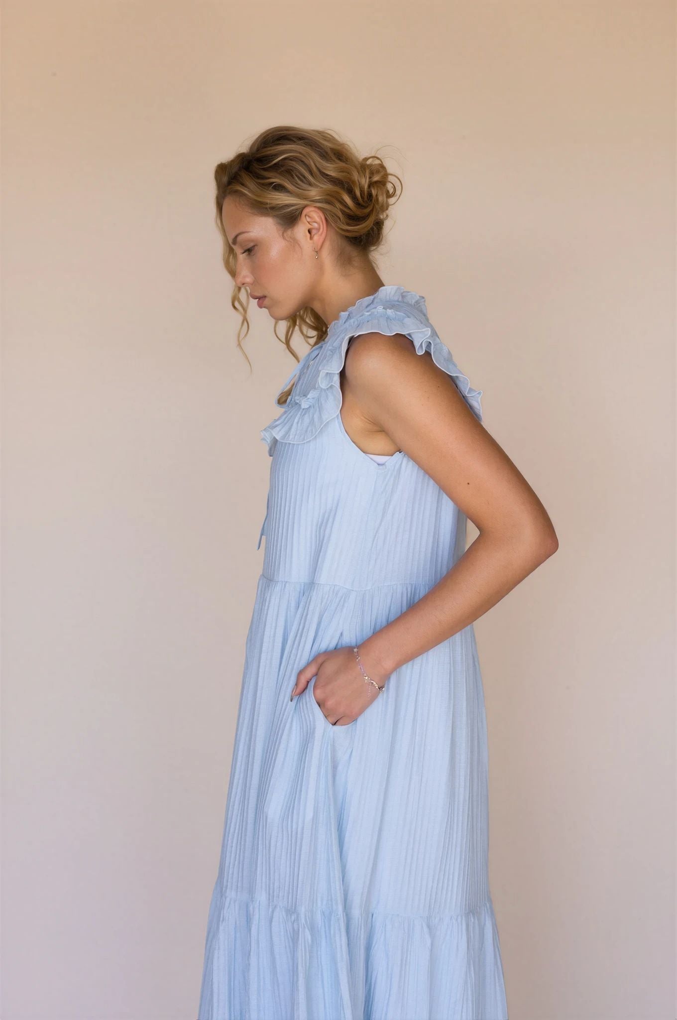 Modest Sleeveless Dresses & Tops