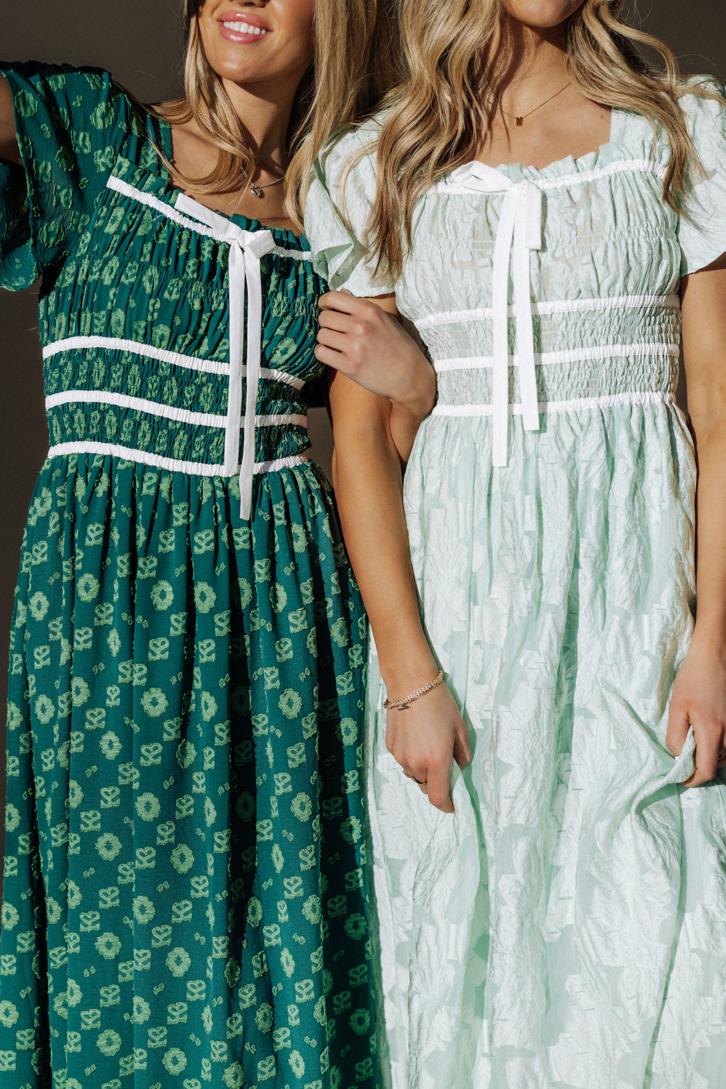 Holiday Modest Dress S / Green Holiday Modest Dress S / Green