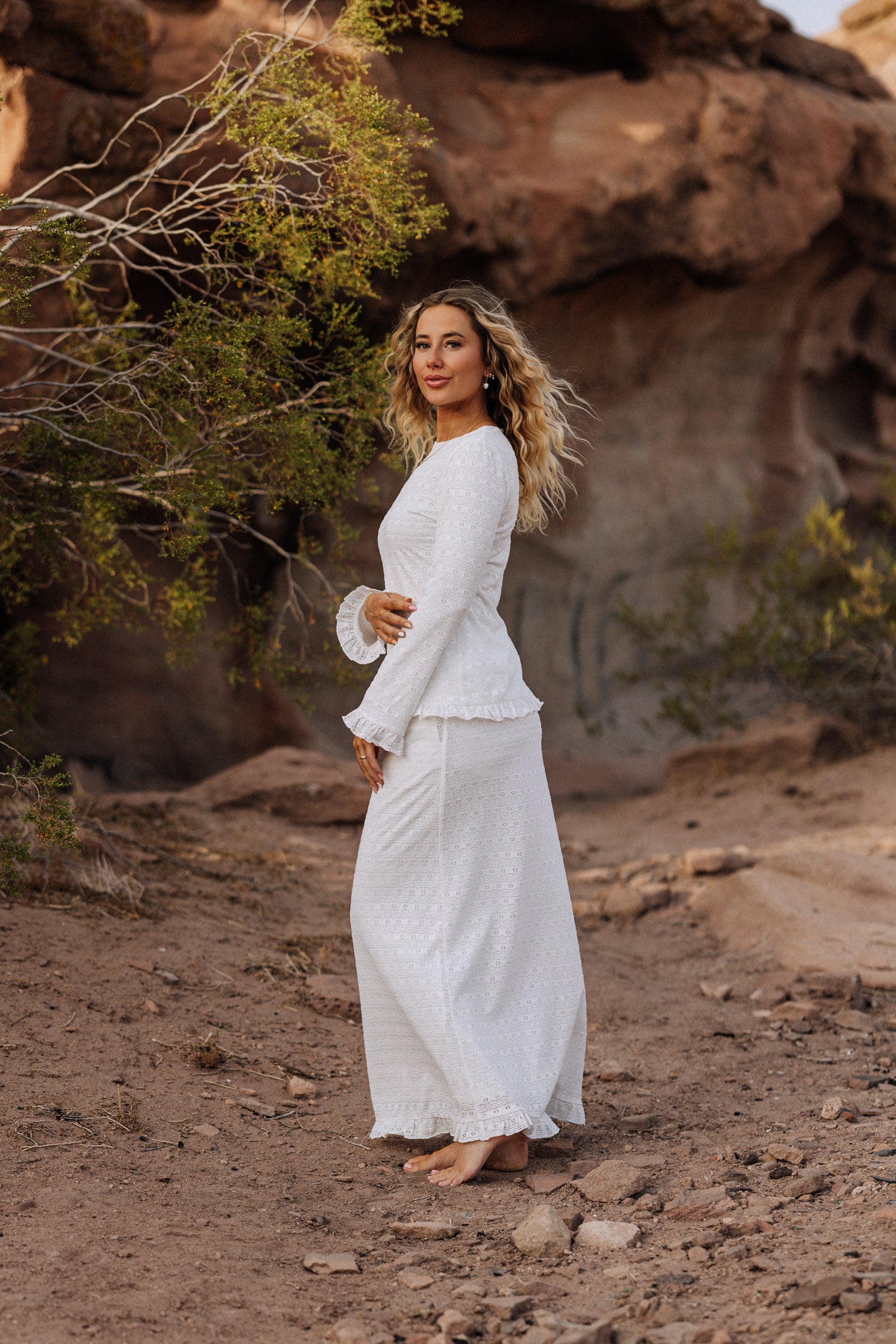 ジプソフィアgypsohila Broderie Skirt レース　ホワイト Gina Tricot dropped waist pleated midaxi skirt in off white | ASOS