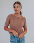 Basic top in brown