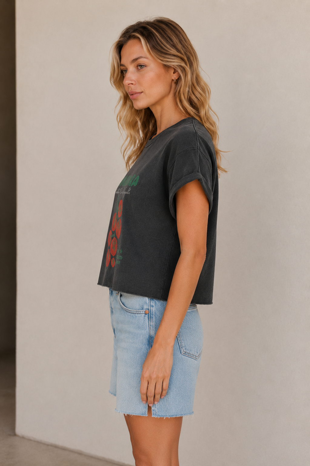 Pomodora Cropped Graphic T-shirt