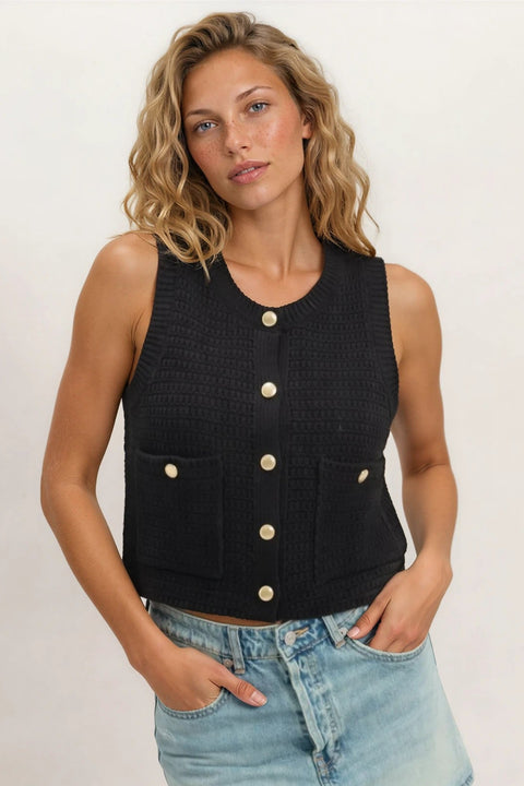 Sleeveless button up top