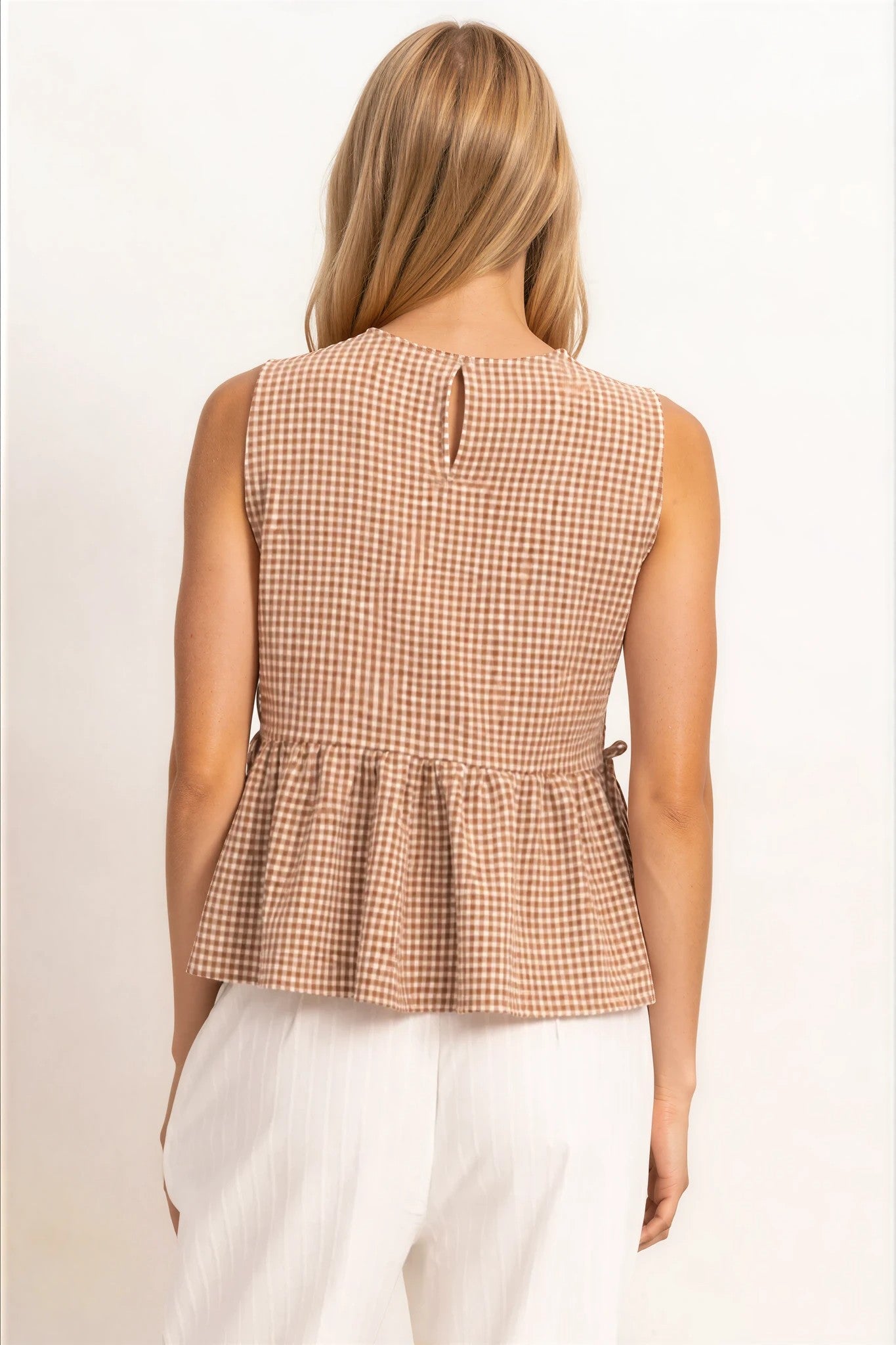 Kailee Gingham Sleeveless Peplum Top in Brown – FEHRNVI