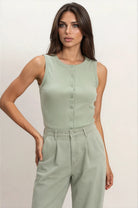 Button up sleeveless top 
