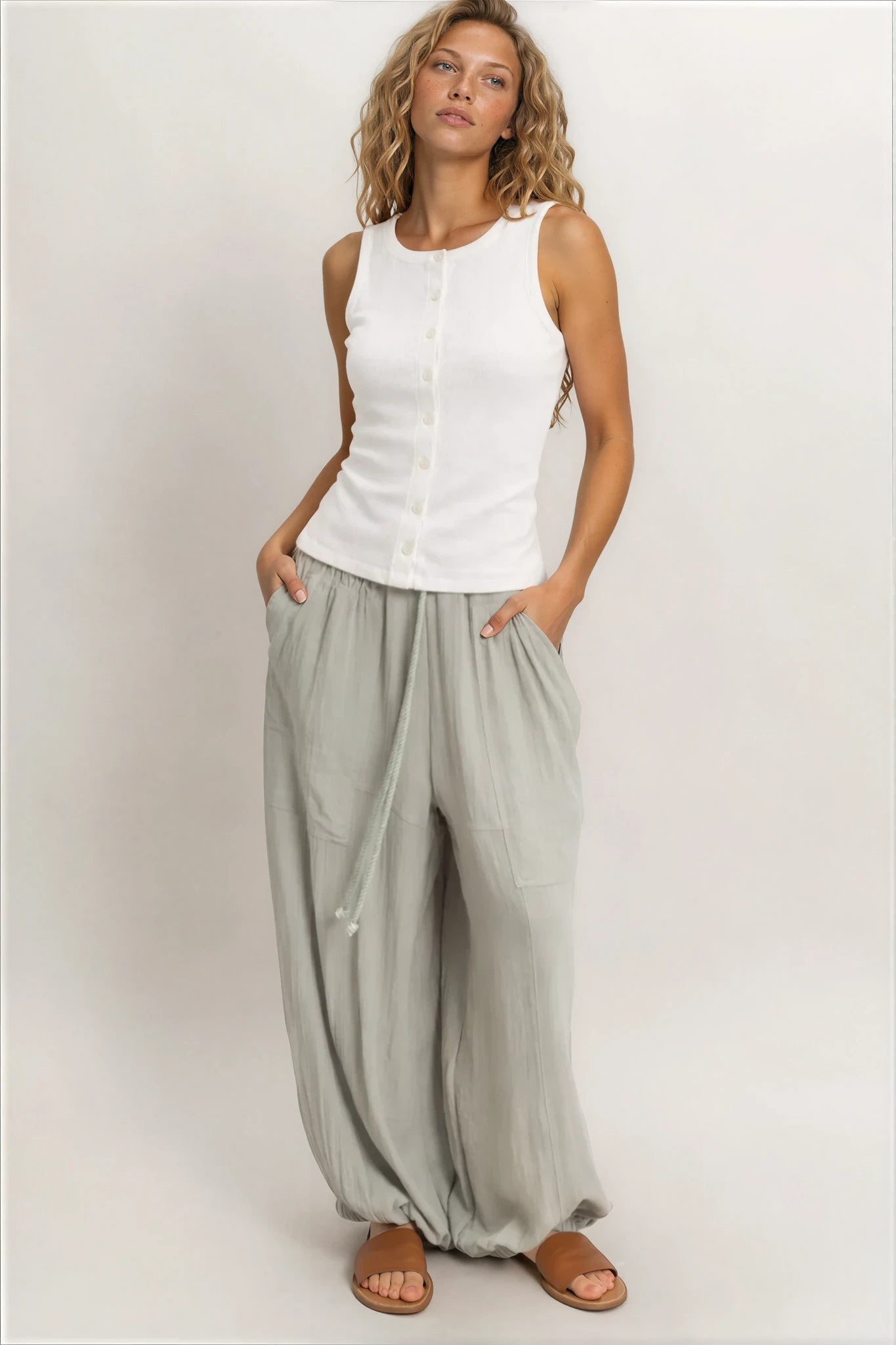 wide-leg drawstring pant