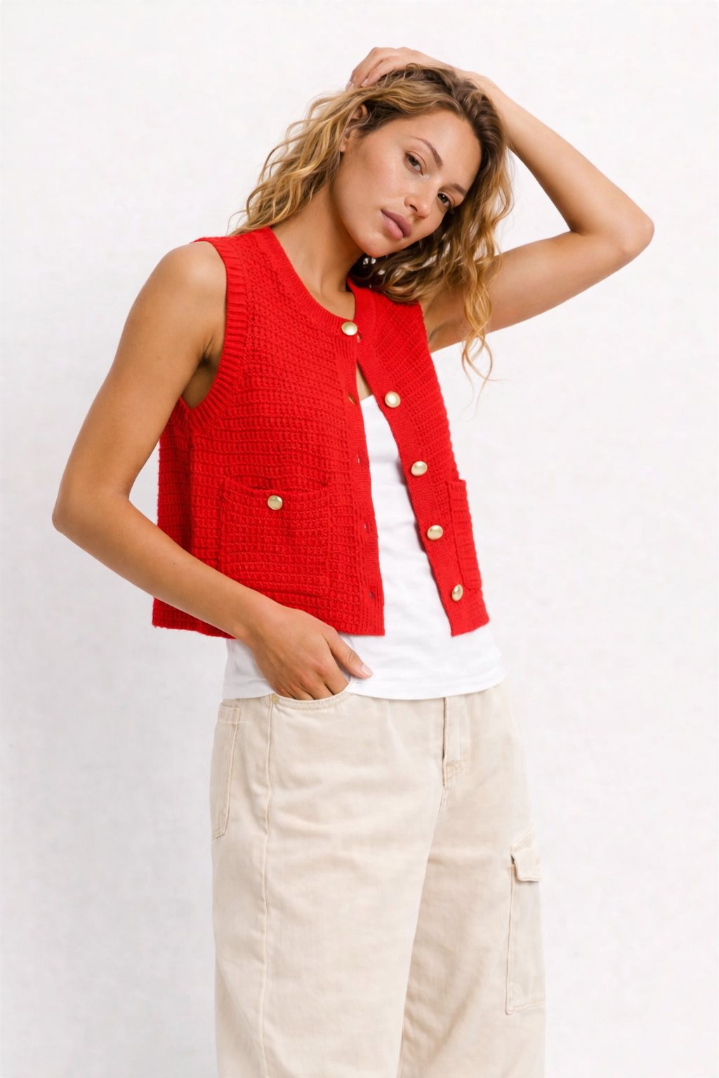 Quincy Textured Button Front Vest in Red – FEHRNVI