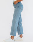 Mid rise jeans with raw hem