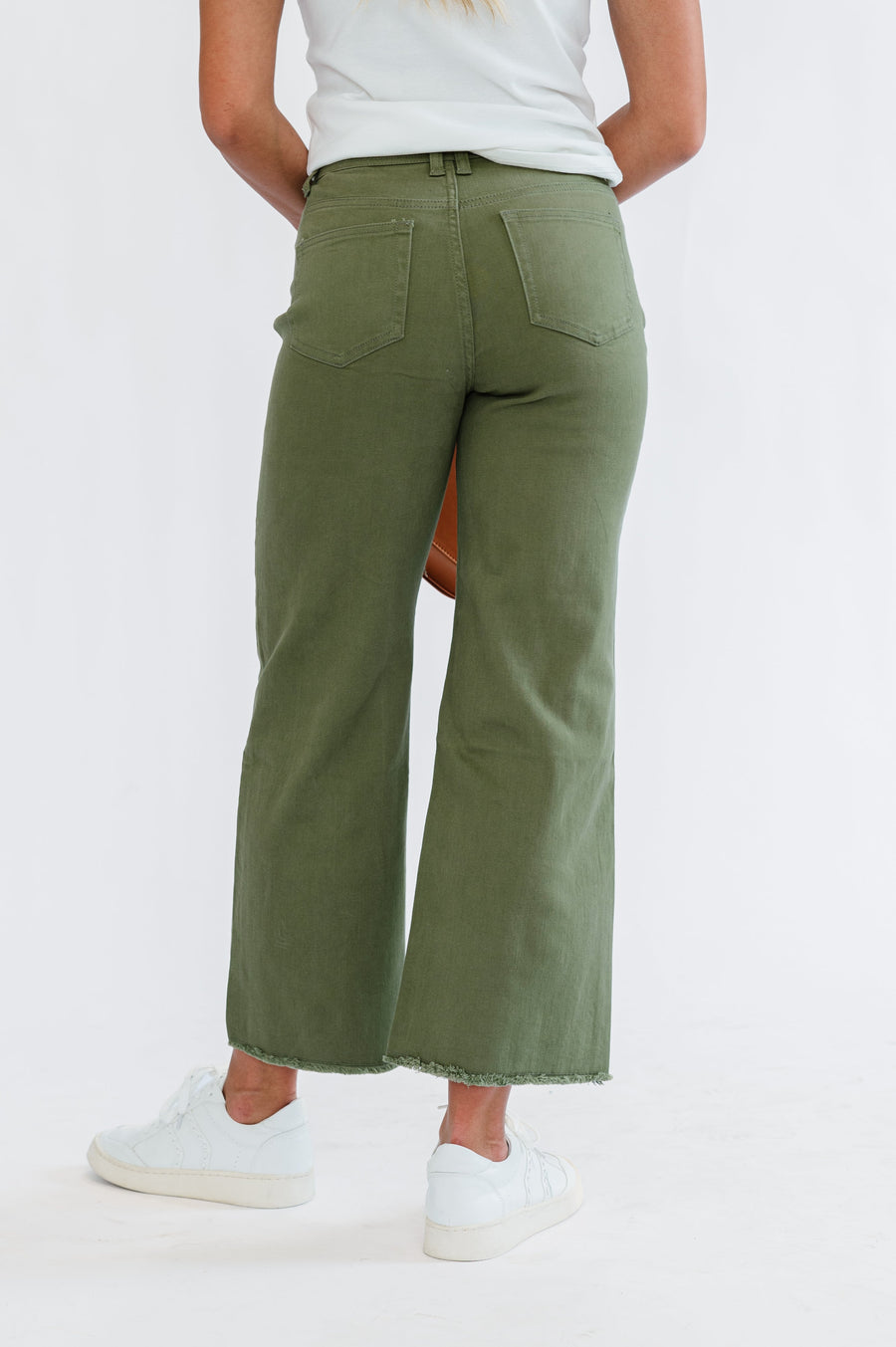 Fehrnvi olive green pants