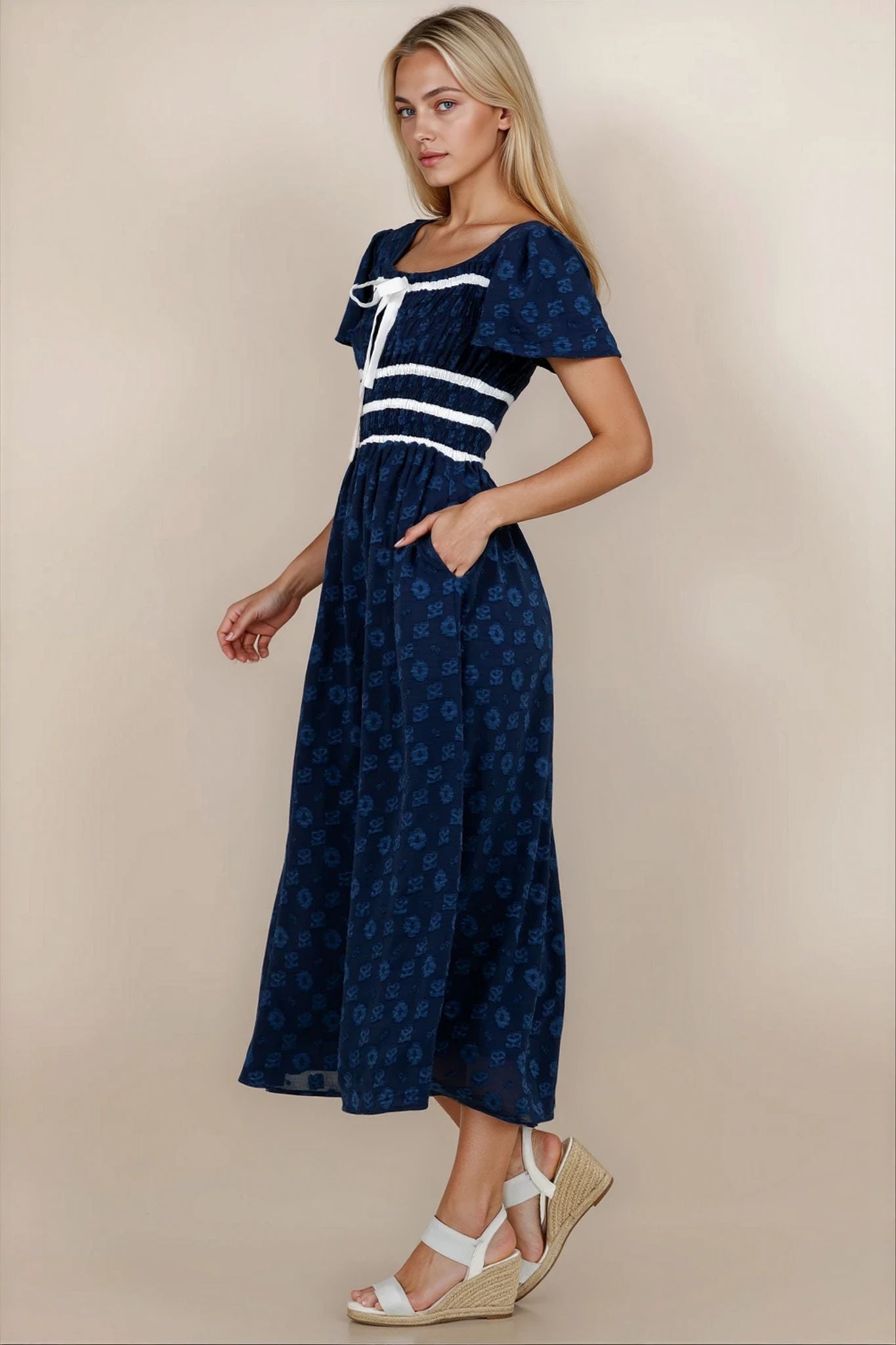 Holiday Modest Dress L / Light Green