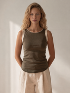 Fall sleeveless tops