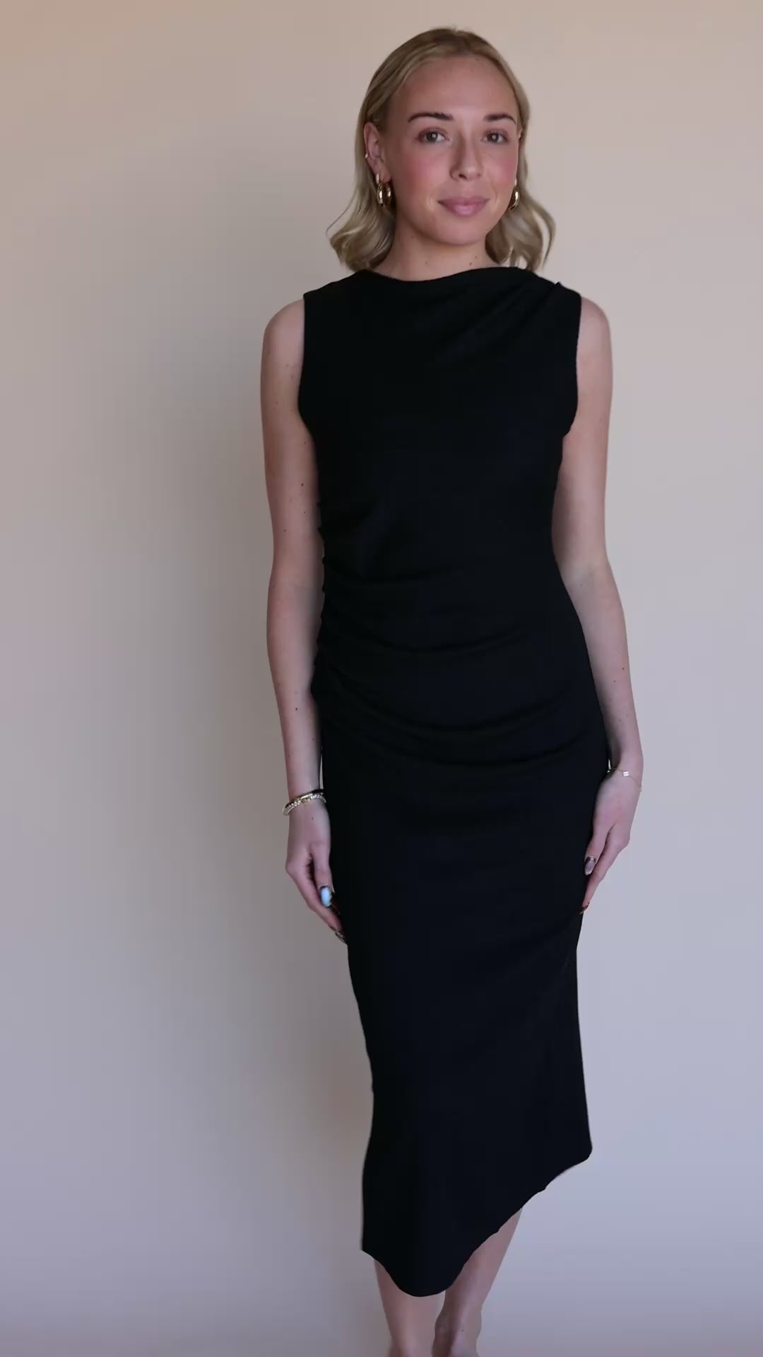 Amber Textured Knit Maxi Dress in Black
