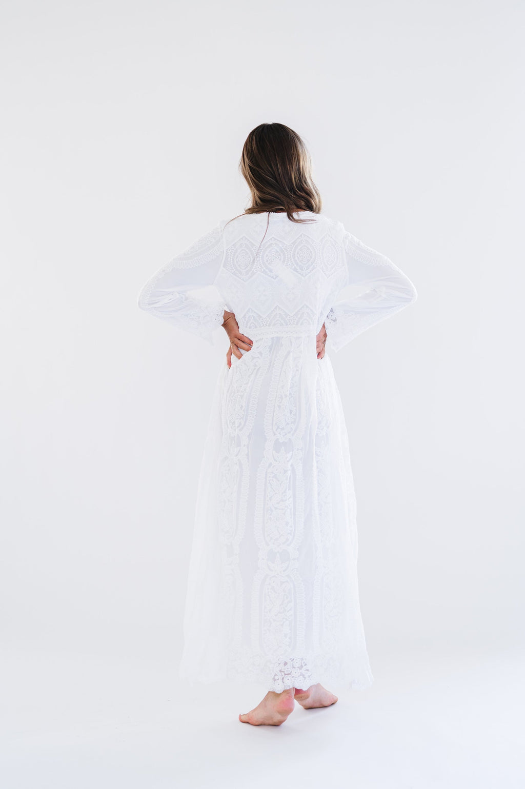 Embroidered detailed dress 