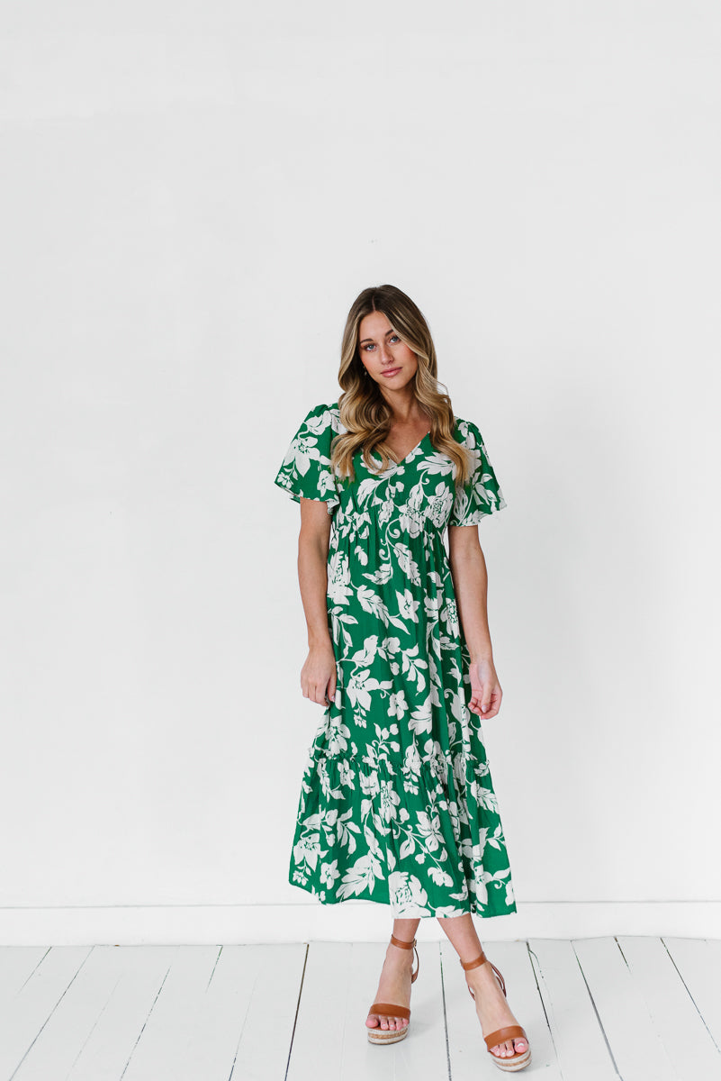 Green midi dress with short sleeves