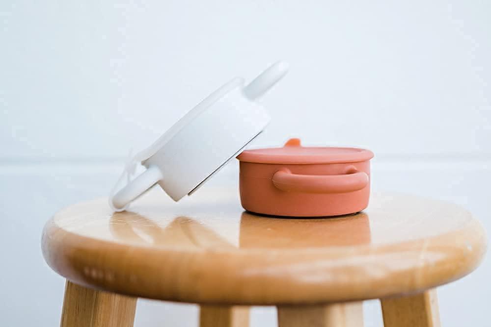 collapsable toddler snack cup